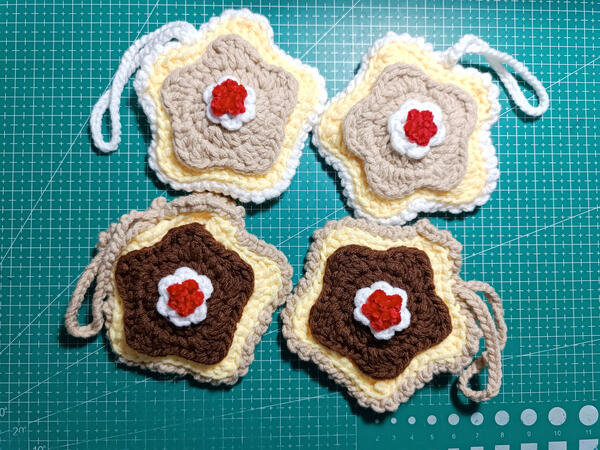pudding pouch bagcharm
